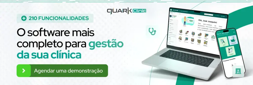 QuarkClinic vs Feegow: QuarkClinic em destaque com um anúncio de software para gestão de clínicas, exibindo notebook e celular com interface de agendamento e 210 funcionalidades.